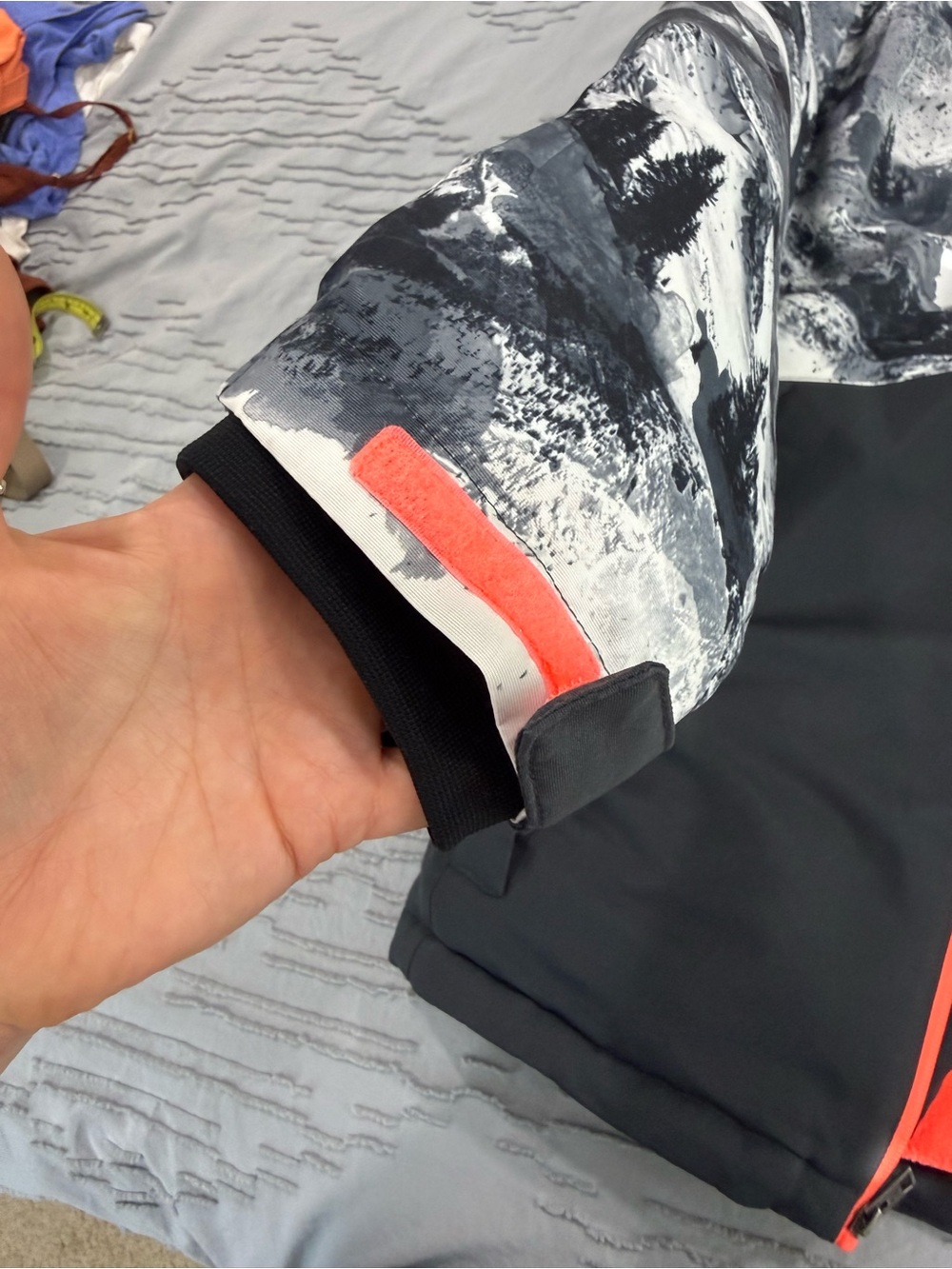 Hurley Black & Gray Snow Jacket with Orange Trim - Picture 10 of 14